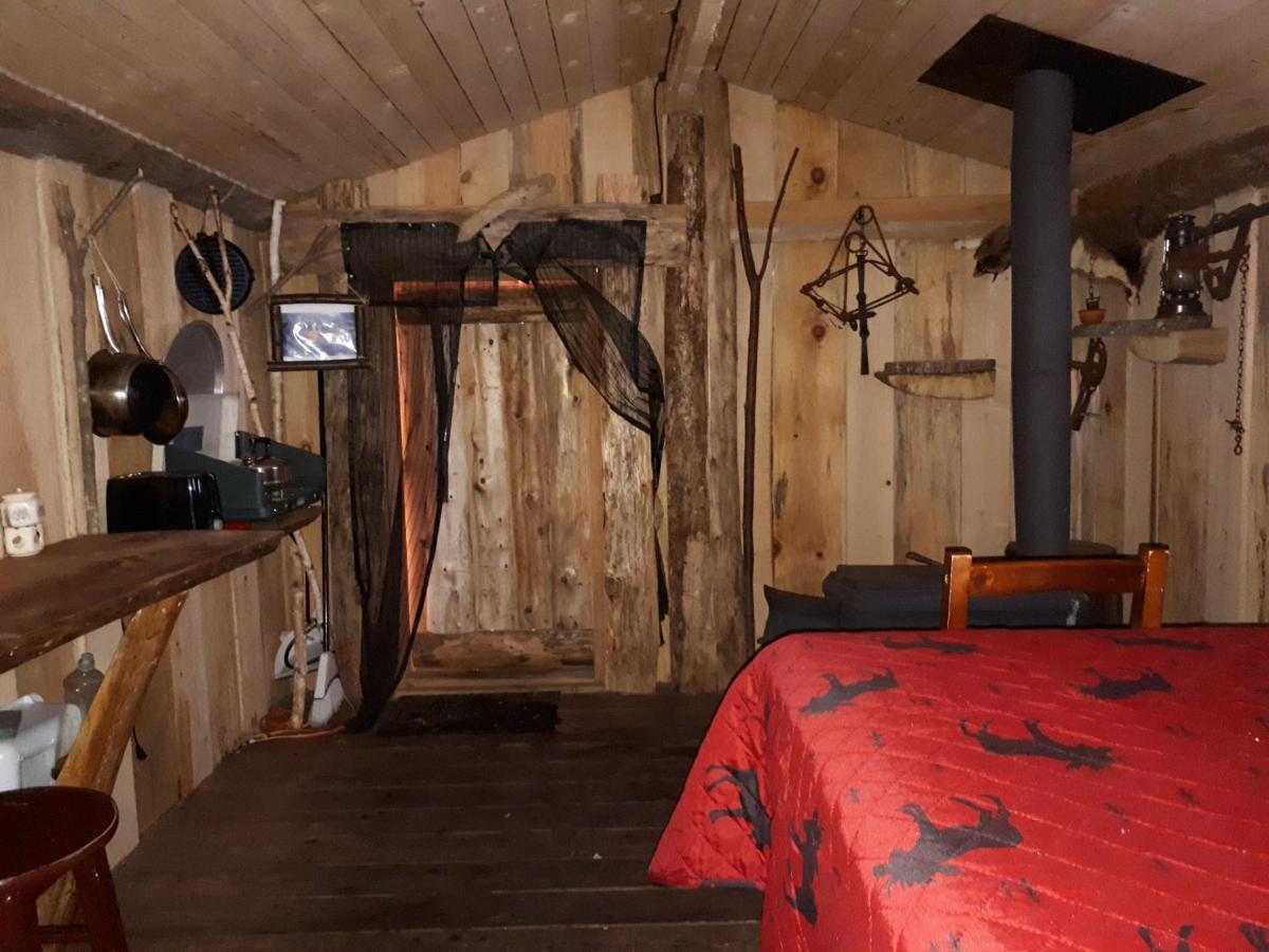 Hebergement De La Montagne St-Roch Saint Roch de Mekinac エクステリア 写真
